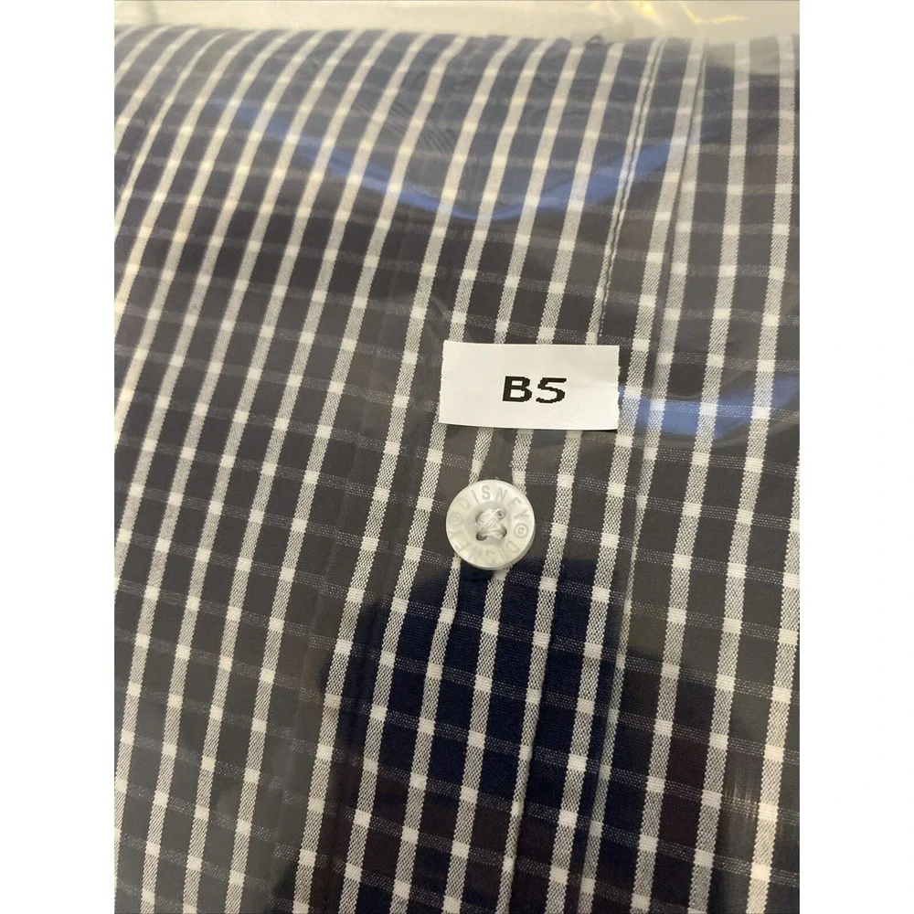 Walt Disney World Men's‎ Size M Button Down Short sleeve shirt Mickey Mouse - Picture 15 of 15